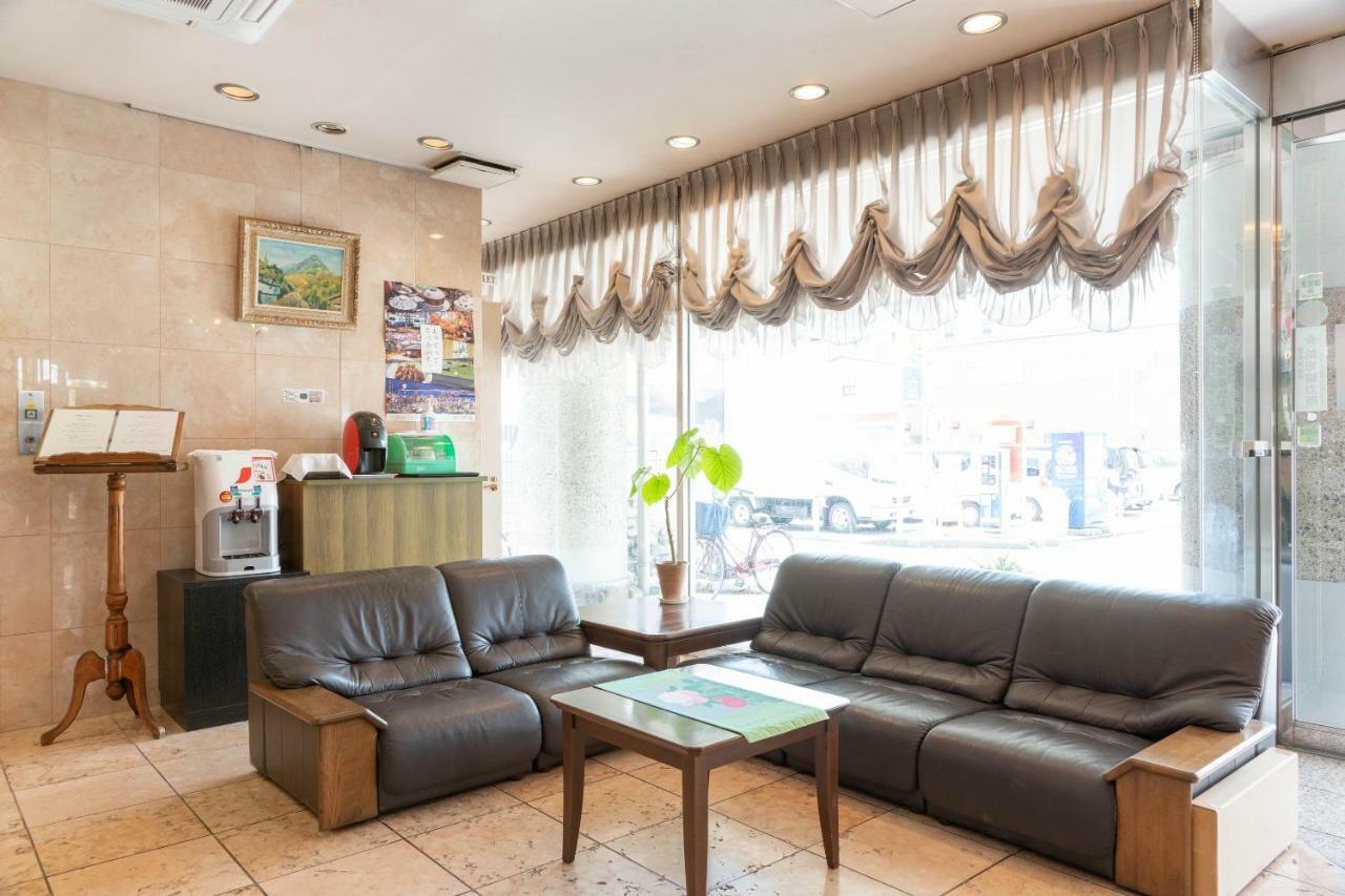 Oyo Business Hotel Nishiura Yokkaichi Exteriör bild